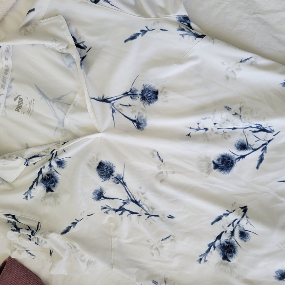 Floral White and Blue Bedding Set